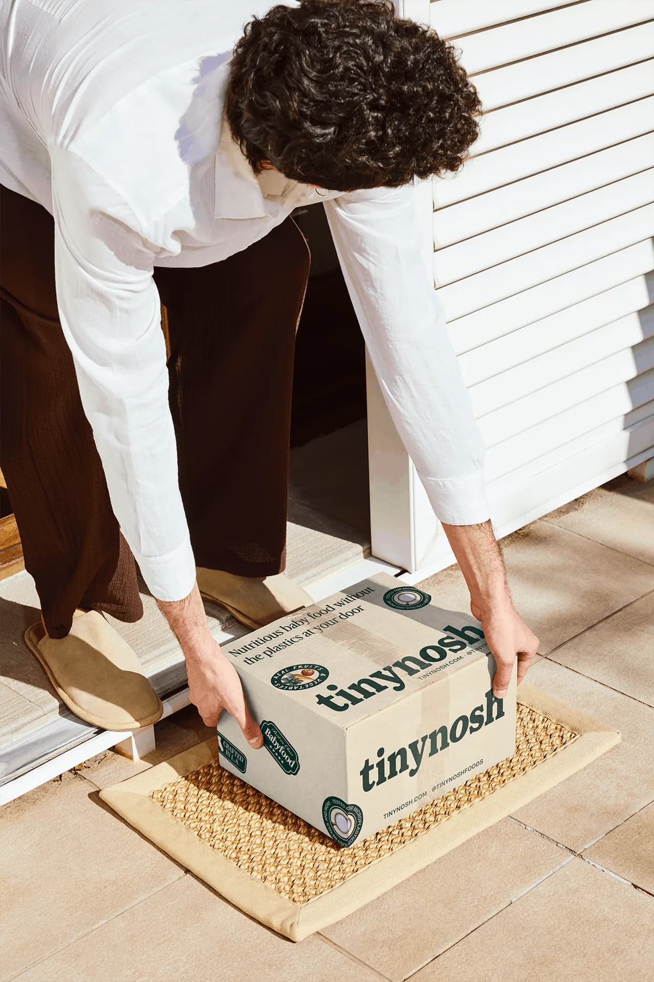 TinyNosh delivery box